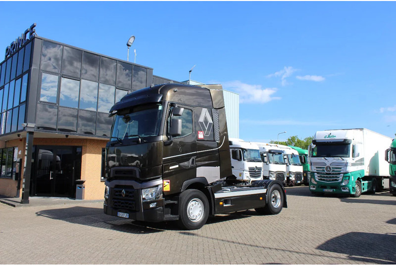 Renault T520 * RETARDER * 2 TANK * 2 BED * - شاحنة جرار: صور 1 Renault T520 * RETARDER * 2 TANK * 2 BED * - شاحنة جرار: صور 1