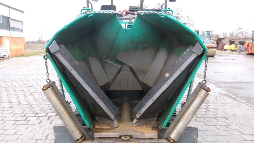 Vögele SUPER 1300-3i - العامل بالقار: صور 5 Vögele SUPER 1300-3i - العامل بالقار: صور 5