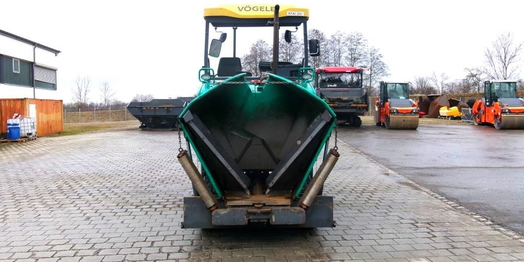 Vögele SUPER 1300-3i - العامل بالقار: صور 4 Vögele SUPER 1300-3i - العامل بالقار: صور 4
