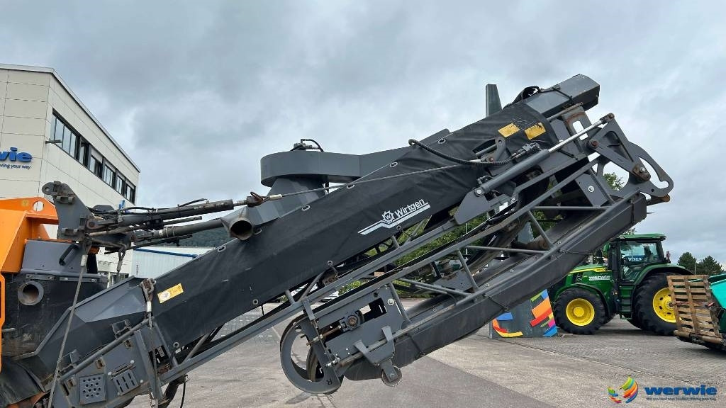 Wirtgen W 100 F - ماكينات لصقل الأسفلت: صور 2 Wirtgen W 100 F - ماكينات لصقل الأسفلت: صور 2