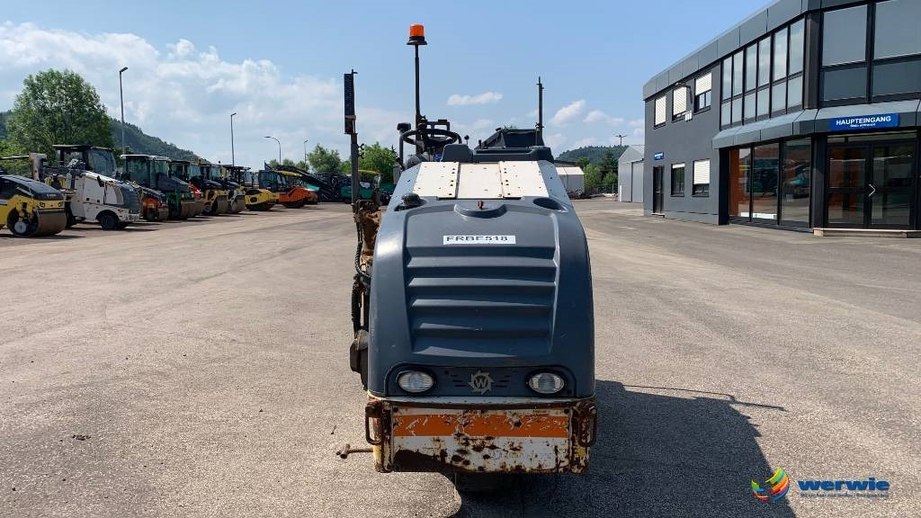 Wirtgen W 35 DC / FB500 - ماكينات لصقل الأسفلت: صور 3 Wirtgen W 35 DC / FB500 - ماكينات لصقل الأسفلت: صور 3