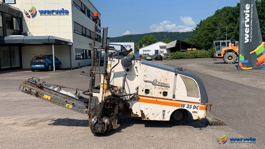Wirtgen W 35 DC / FB500 - ماكينات لصقل الأسفلت: صور 1 Wirtgen W 35 DC / FB500 - ماكينات لصقل الأسفلت: صور 1