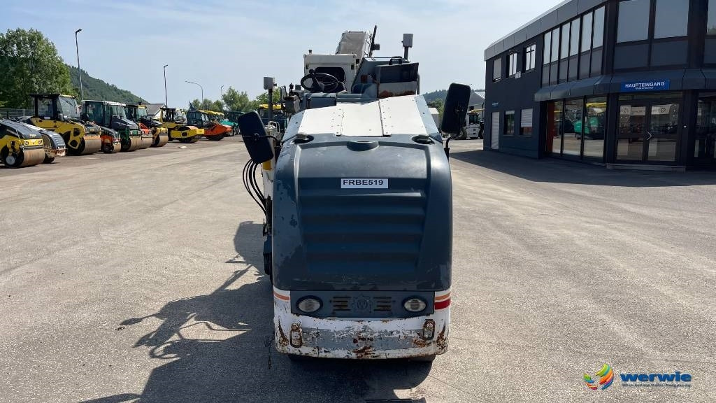 Wirtgen W50 - ماكينات لصقل الأسفلت: صور 4 Wirtgen W50 - ماكينات لصقل الأسفلت: صور 4