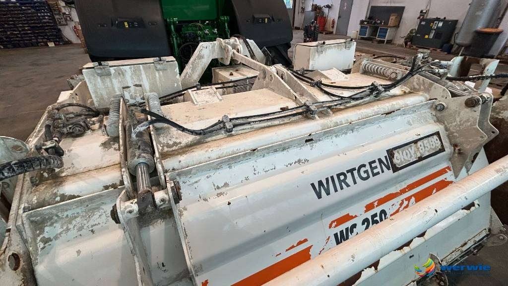 Wirtgen WS 250 - آلة أسفلت: صور 5 Wirtgen WS 250 - آلة أسفلت: صور 5