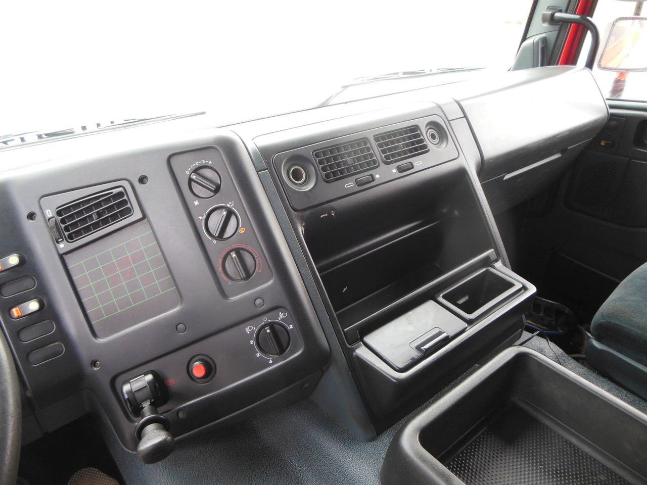 تأجير DAF CF 65.240,KRAN EFFER 110/2S,MANUELL,BLATT,1 HAND DAF CF 65.240,KRAN EFFER 110/2S,MANUELL,BLATT,1 HAND: صور 27 تأجير DAF CF 65.240,KRAN EFFER 110/2S,MANUELL,BLATT,1 HAND DAF CF 65.240,KRAN EFFER 110/2S,MANUELL,BLATT,1 HAND: صور 27