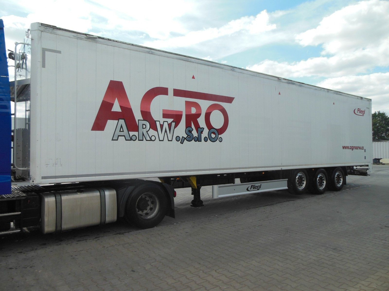 Fliegl SDS 390, 95m3, SAF, 2 STÜCK AM LAGER - أرضية المشي نصف مقطورة: صور 2 Fliegl SDS 390, 95m3, SAF, 2 STÜCK AM LAGER - أرضية المشي نصف مقطورة: صور 2