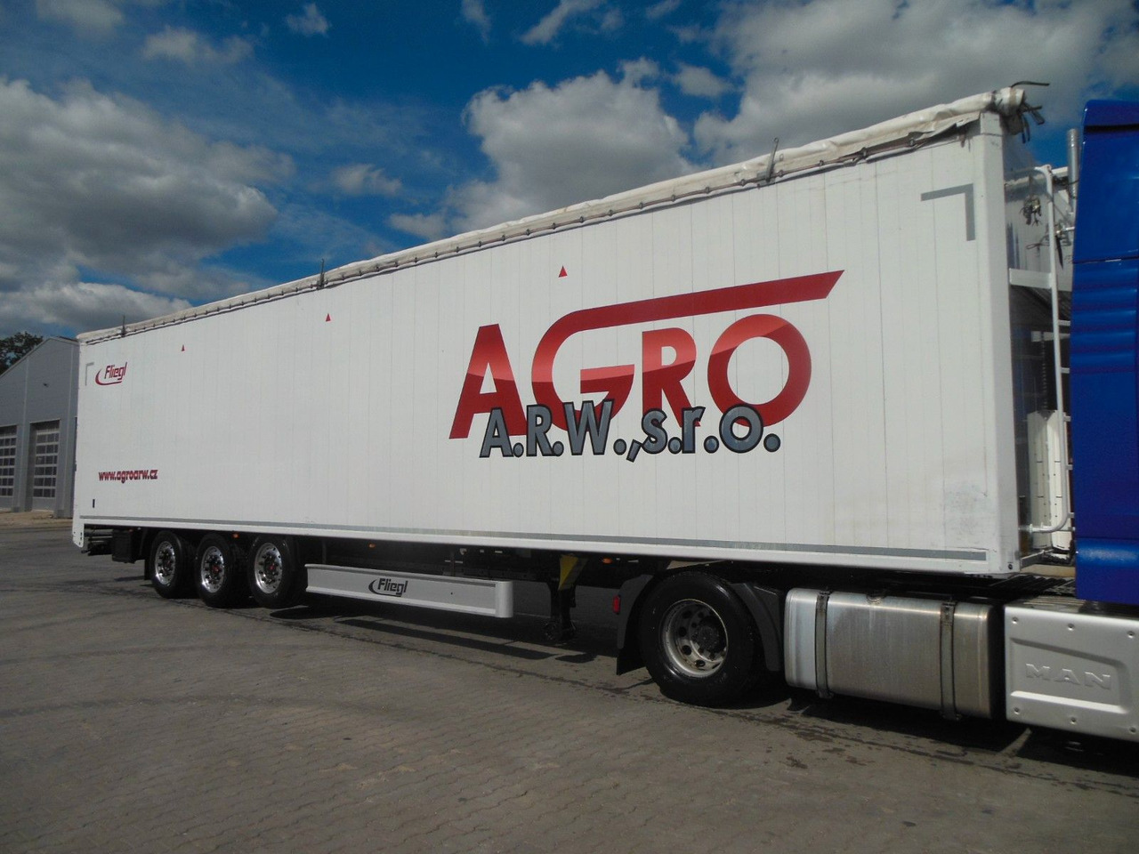 Fliegl SDS 390, 95m3, SAF, 2 STÜCK AM LAGER - أرضية المشي نصف مقطورة: صور 3 Fliegl SDS 390, 95m3, SAF, 2 STÜCK AM LAGER - أرضية المشي نصف مقطورة: صور 3