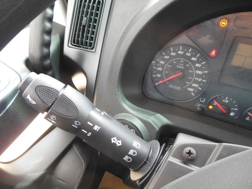 الشاسيه شاحنة Iveco EUROCARGO ML 180E28/P, PTO: صور 15 الشاسيه شاحنة Iveco EUROCARGO ML 180E28/P, PTO: صور 15