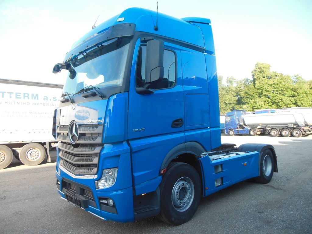 Mercedes-Benz 1845 ACTROS, STANDKLIMA - شاحنة جرار: صور 1 Mercedes-Benz 1845 ACTROS, STANDKLIMA - شاحنة جرار: صور 1