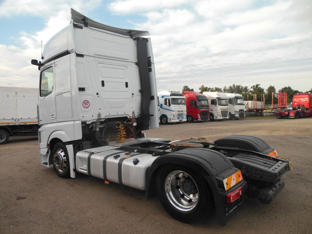 Mercedes-Benz ACTROS 1851,LOWDECK,STANDKLIMA,ALU FELGEN,TOP!!! - شاحنة جرار: صور 4 Mercedes-Benz ACTROS 1851,LOWDECK,STANDKLIMA,ALU FELGEN,TOP!!! - شاحنة جرار: صور 4