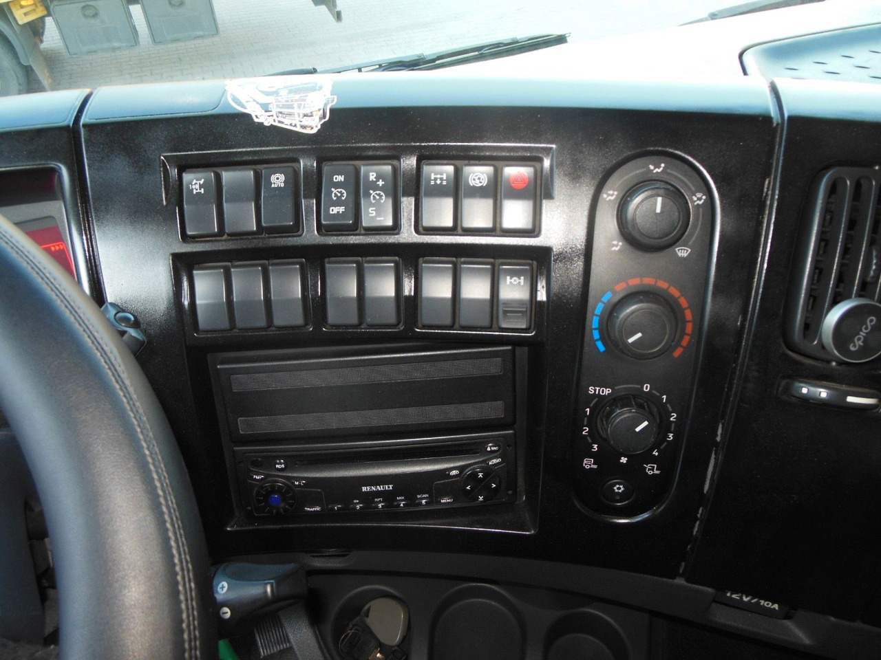 شاحنة جرار Renault PREMIUM 440.19 DXi: صور 17