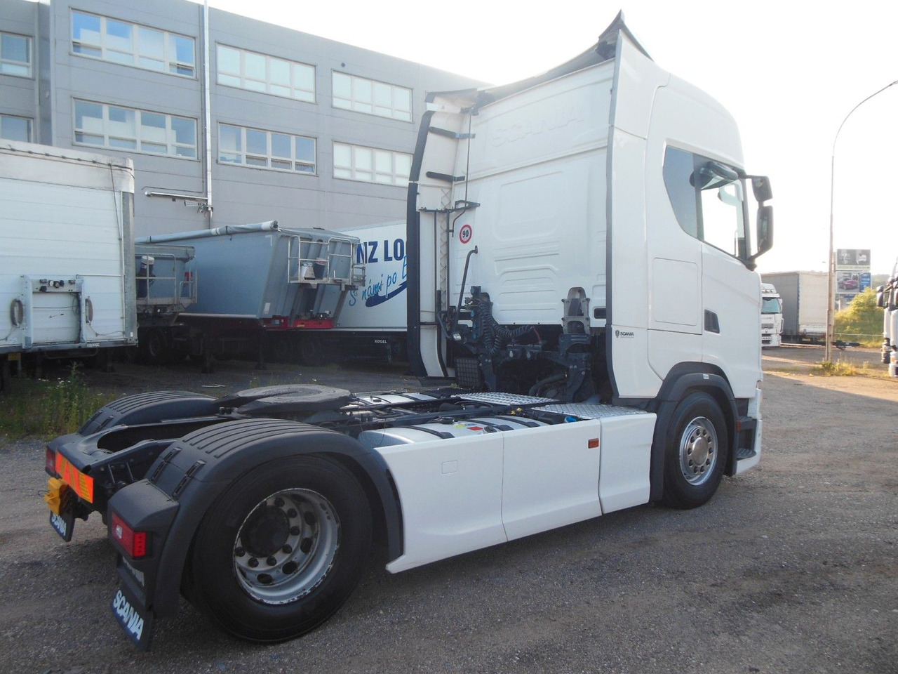 Scania R 450, VOLL LUFT, RETARDER, STANDKLIMA, TOP!!! - شاحنة جرار: صور 3 Scania R 450, VOLL LUFT, RETARDER, STANDKLIMA, TOP!!! - شاحنة جرار: صور 3