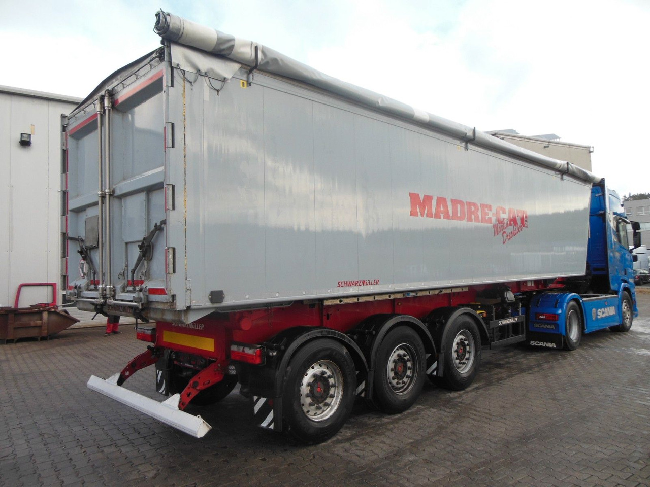 Schwarzmüller KIS 3/E, SAF, 49M3, ACHSEN 9 TONE, TOP - قلابة نصف مقطورة: صور 3 Schwarzmüller KIS 3/E, SAF, 49M3, ACHSEN 9 TONE, TOP - قلابة نصف مقطورة: صور 3