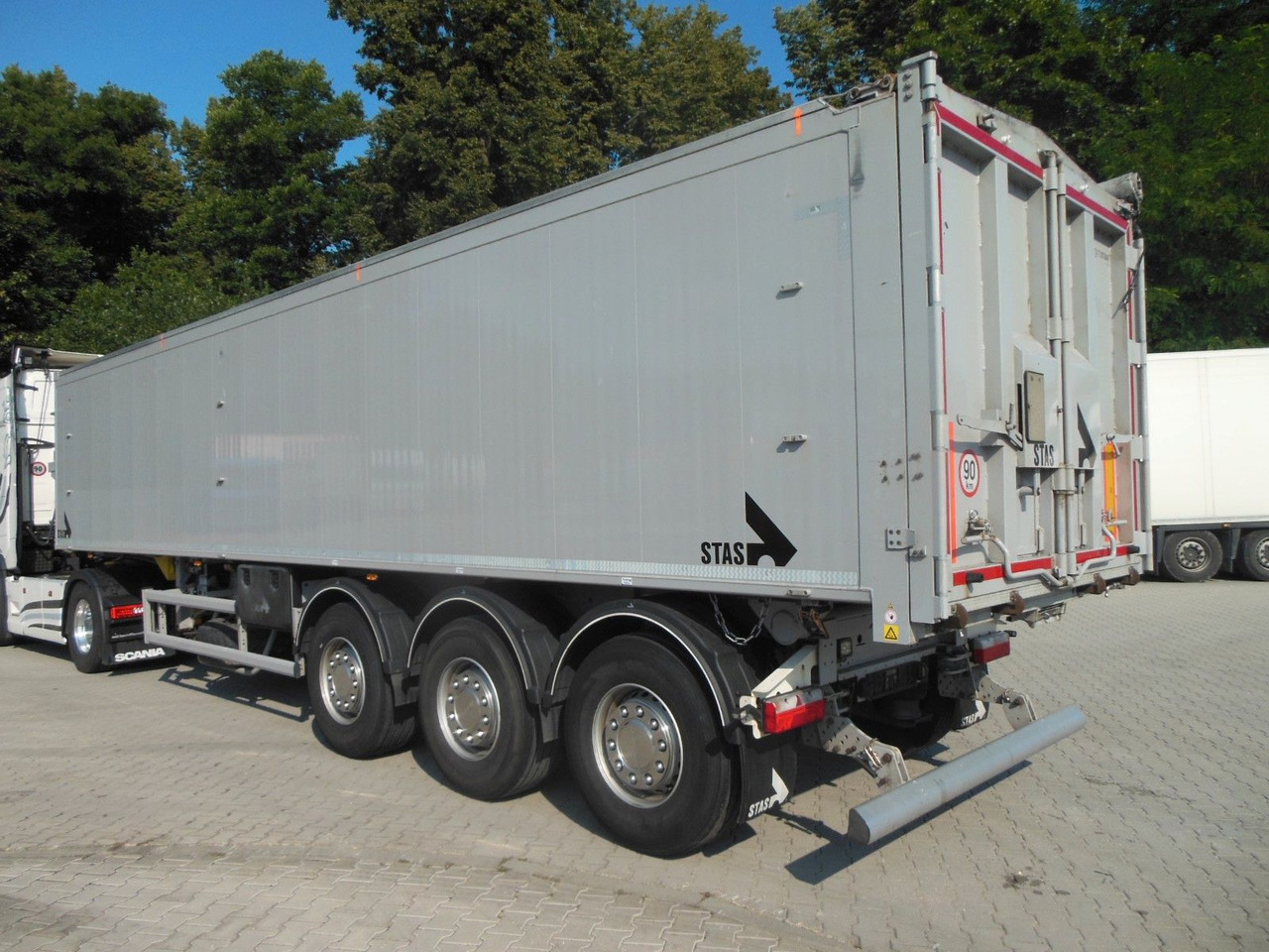 Stas S300CX, 49m3, ADR, 9 TONE ACHSEN,WIE NEUE-TOP!!! - قلابة نصف مقطورة: صور 1 Stas S300CX, 49m3, ADR, 9 TONE ACHSEN,WIE NEUE-TOP!!! - قلابة نصف مقطورة: صور 1