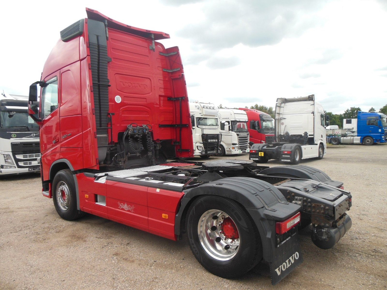 Volvo FH 13/500, GLOBE XL, STANDART, I PARK COOL - شاحنة جرار: صور 4 Volvo FH 13/500, GLOBE XL, STANDART, I PARK COOL - شاحنة جرار: صور 4