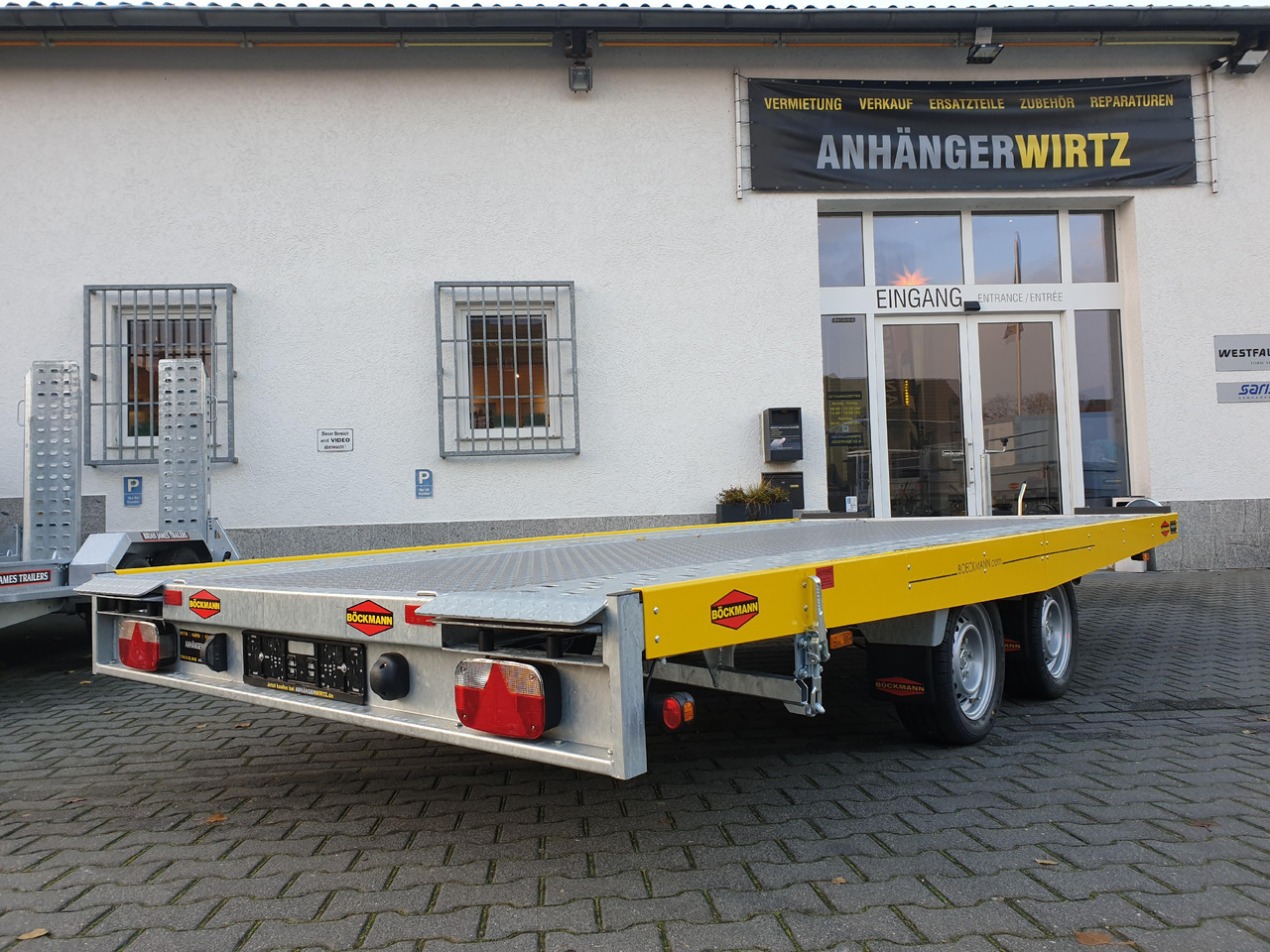 Böckmann AH 4320/35 430x208cm easyload ankipbar Aluboden 3500kg - شاحنة نقل سيارات مقطورة: صور 4 Böckmann AH 4320/35 430x208cm easyload ankipbar Aluboden 3500kg - شاحنة نقل سيارات مقطورة: صور 4