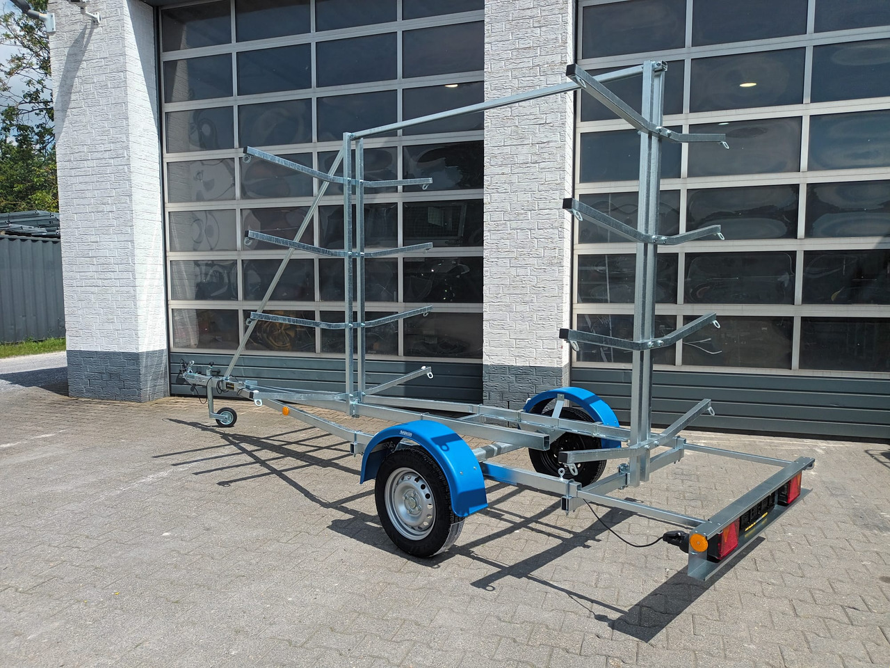 Bootsanhänger Boattrailer Neptun NAVY N7-17 KY Kanu Kajak SUP Board Gestell 750kg Modell 2024 - مقطورة القارب: صور 3 Bootsanhänger Boattrailer Neptun NAVY N7-17 KY Kanu Kajak SUP Board Gestell 750kg Modell 2024 - مقطورة القارب: صور 3