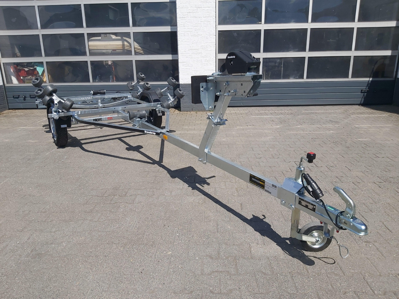 Brenderup Bootsanhänger Schlauchbootanhänger 150600UB RBX 600kg Januar online Aktion - مقطورة القارب: صور 3 Brenderup Bootsanhänger Schlauchbootanhänger 150600UB RBX 600kg Januar online Aktion - مقطورة القارب: صور 3