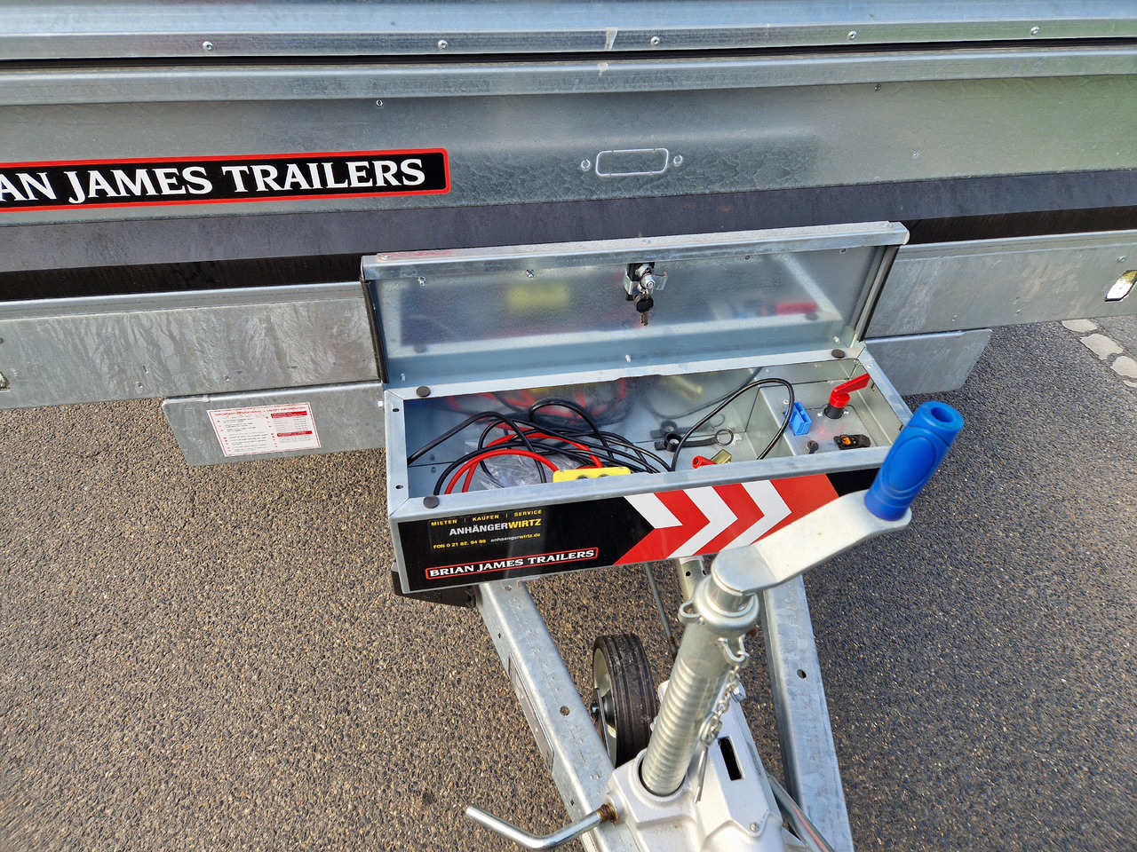 Brian James Trailer Tipper 400x200x100cm Aufsatz elektro blackline LED Tridem 3500kg Modell 24 - قلابة مقطورة: صور 5 Brian James Trailer Tipper 400x200x100cm Aufsatz elektro blackline LED Tridem 3500kg Modell 24 - قلابة مقطورة: صور 5