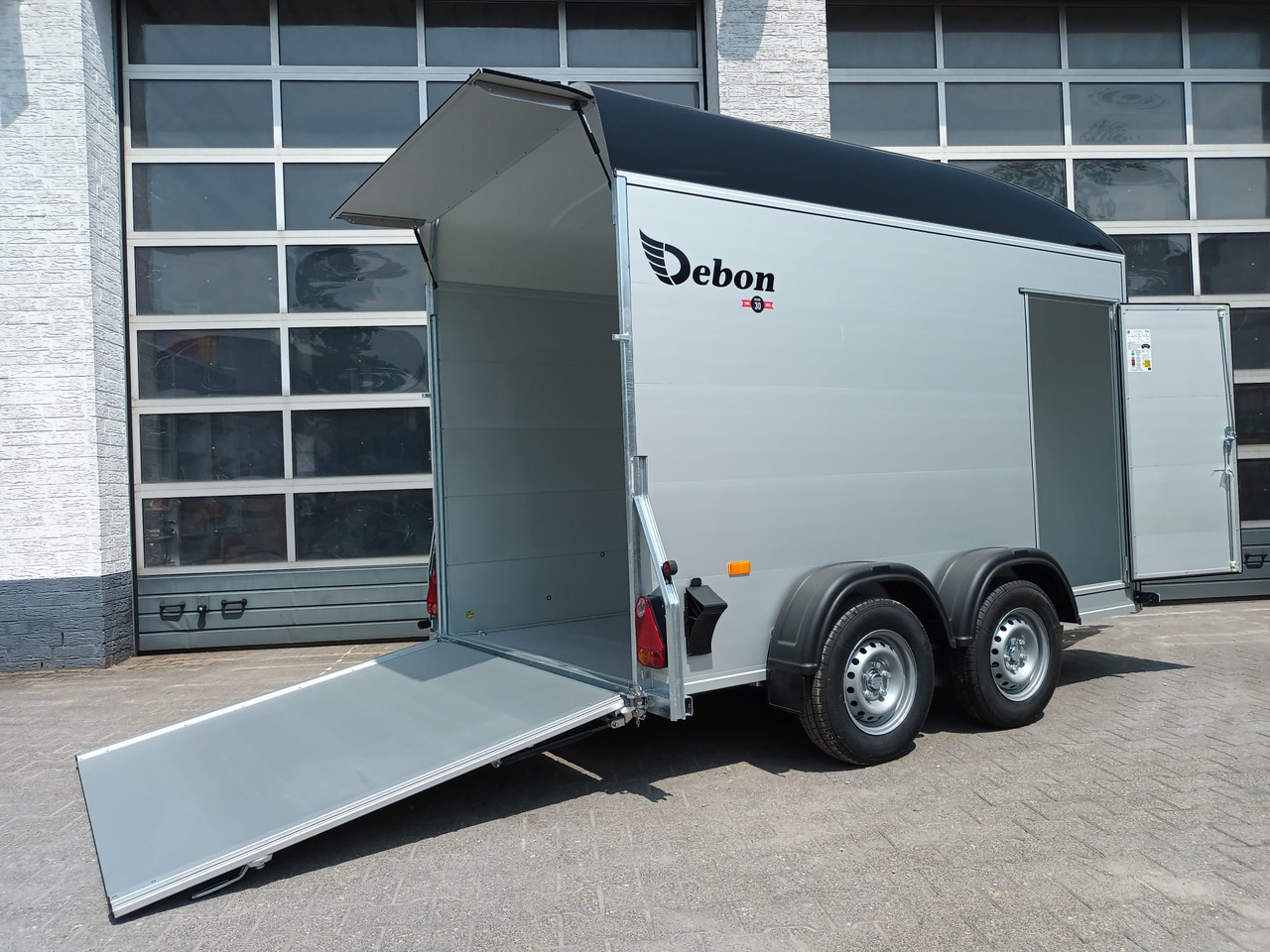 Cargo Roadster 500+ 312x167x199cm Alu Poly black Seitentür Pullman 100km/H 2600kg - مقطورات السيارات: صور 5 Cargo Roadster 500+ 312x167x199cm Alu Poly black Seitentür Pullman 100km/H 2600kg - مقطورات السيارات: صور 5