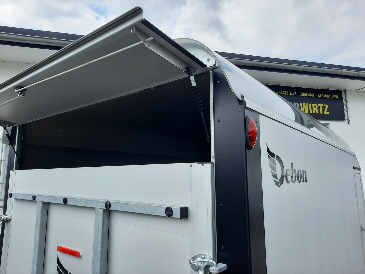 Cargo Roadster 800 435x200x206cm Alu Poly irongrey Seitentür Heckrampe Pullman 100km/H 3500kg - مقطورات السيارات: صور 5 Cargo Roadster 800 435x200x206cm Alu Poly irongrey Seitentür Heckrampe Pullman 100km/H 3500kg - مقطورات السيارات: صور 5