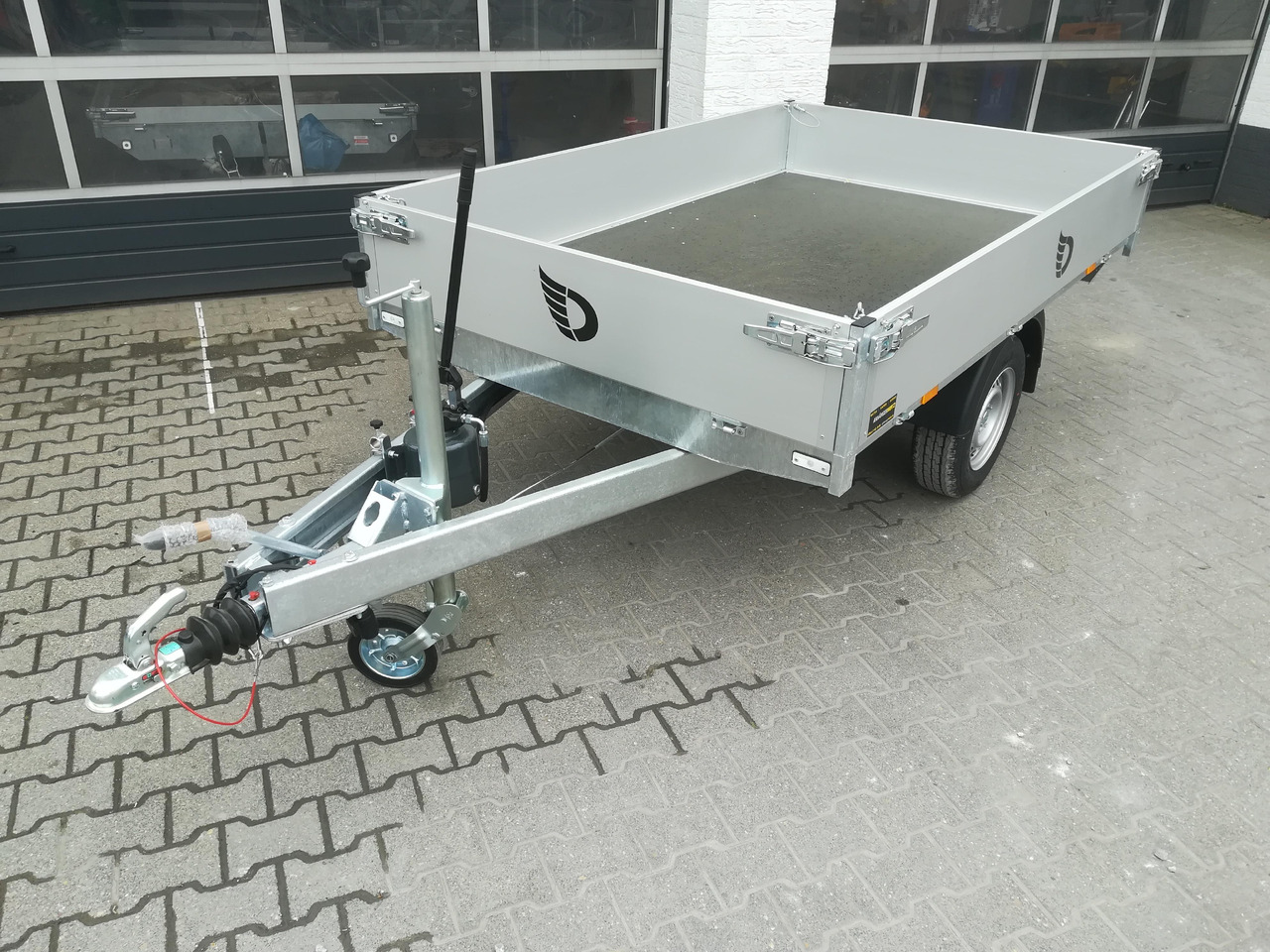 Cheval Liberte Debon Kipper PW 0 ECO 1500 250x155x30cm 1500kg Modell 2024 - قلابة مقطورة: صور 3 Cheval Liberte Debon Kipper PW 0 ECO 1500 250x155x30cm 1500kg Modell 2024 - قلابة مقطورة: صور 3