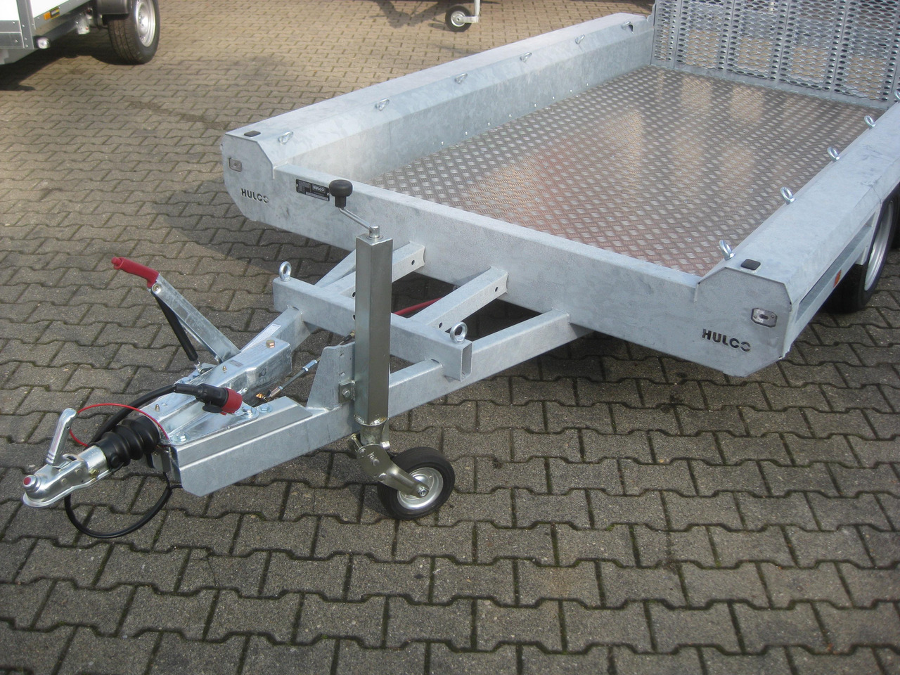 HULCO TERRAX Aluboden 294x150x27cm Heckrampe 150cm (M) 3000kg - مقطورة لنقل المعدات: صور 1 HULCO TERRAX Aluboden 294x150x27cm Heckrampe 150cm (M) 3000kg - مقطورة لنقل المعدات: صور 1