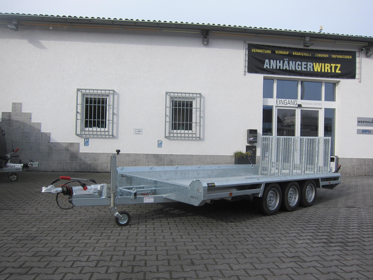 HULCO TERRAX Aluboden 394x188x27cm Heckrampe 100cm Tridem (XL) 3500kg - مقطورة لنقل المعدات: صور 2 HULCO TERRAX Aluboden 394x188x27cm Heckrampe 100cm Tridem (XL) 3500kg - مقطورة لنقل المعدات: صور 2