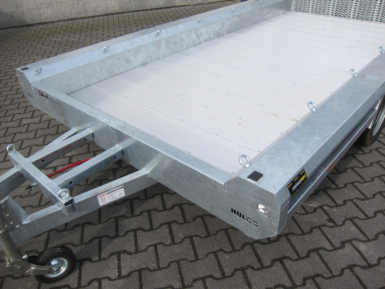 HULCO TERRAX Aluboden 394x188x27cm Heckrampe 100cm Tridem (XL) 3500kg - مقطورة لنقل المعدات: صور 3 HULCO TERRAX Aluboden 394x188x27cm Heckrampe 100cm Tridem (XL) 3500kg - مقطورة لنقل المعدات: صور 3