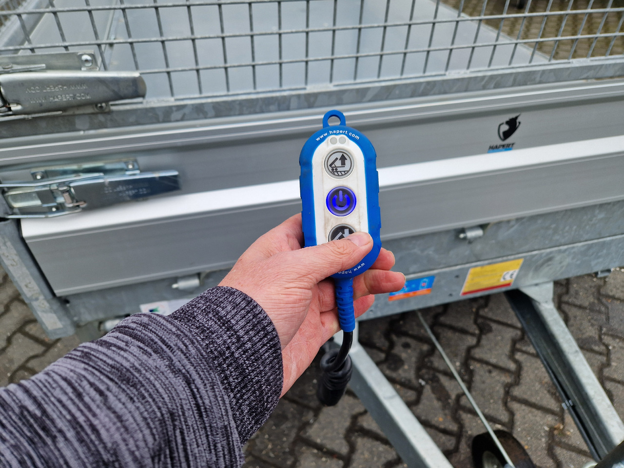 قلابة مقطورة Hapert COBALT HM-2 305x180x30cm Elektro & Laubgitter 2700kg: صور 12