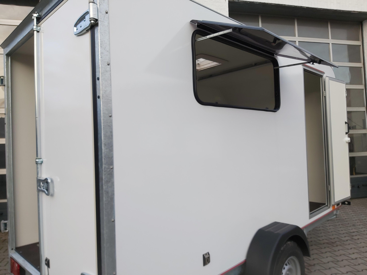 كرفان سحب Koffer Sport Camp TFS 360.00 360x180x190cm aero Seitentür 2 Fenster+ DL IL 230V 1300kg 100km/H: صور 14