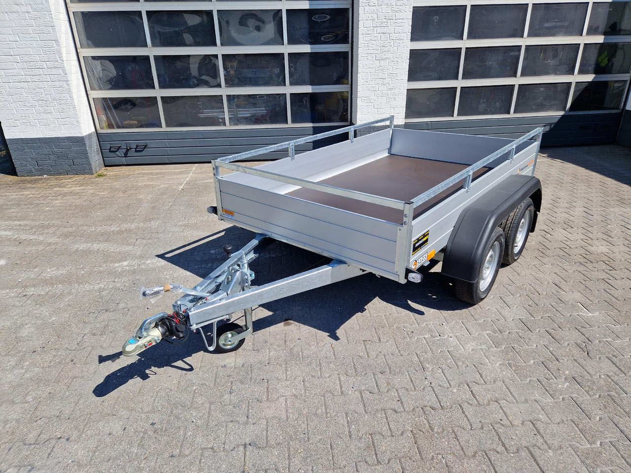 Saris Anhänger DW2000 McAlu Pro 255x153x43cm 2000kg kurz und breit - مقطورات مسطحة: صور 3 Saris Anhänger DW2000 McAlu Pro 255x153x43cm 2000kg kurz und breit - مقطورات مسطحة: صور 3