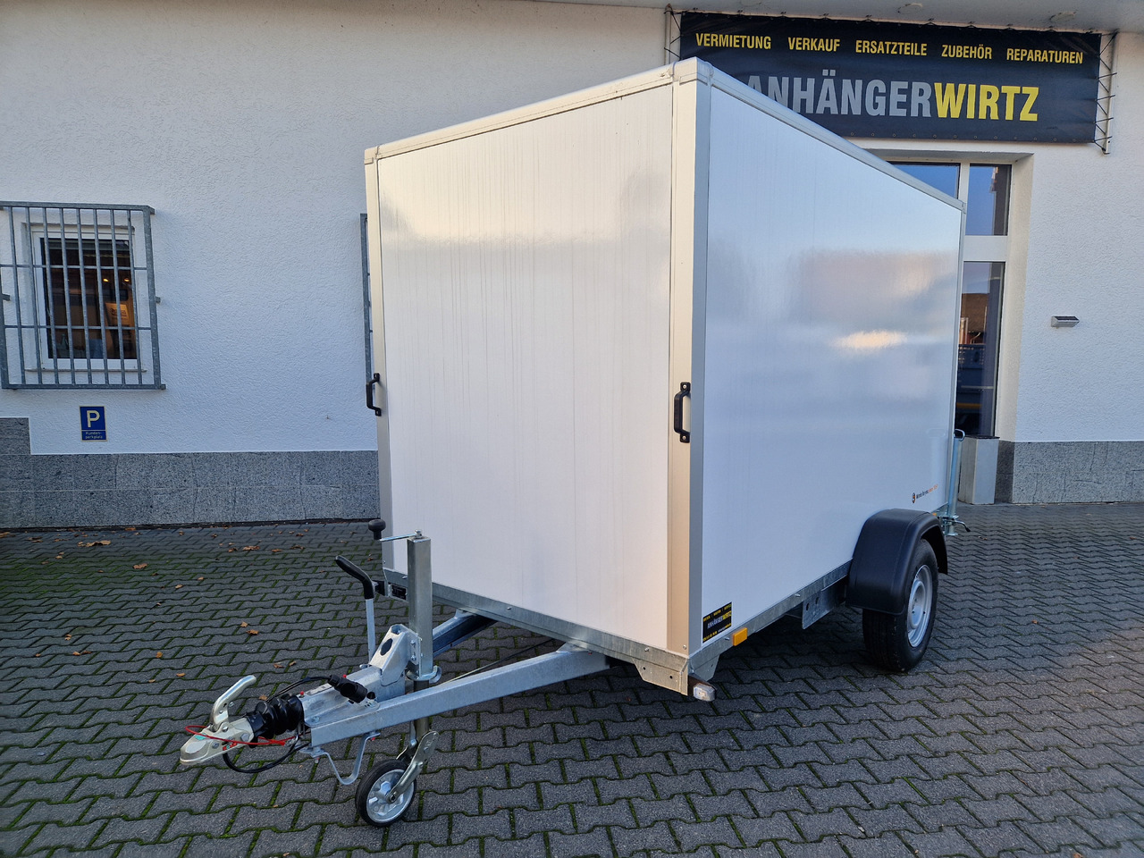 بصندوق مغلق مقطورة Saris Koffer GO 306 154 180 1500 1 306x154x180cm GFK weiß (M) 1500kg: صور 8