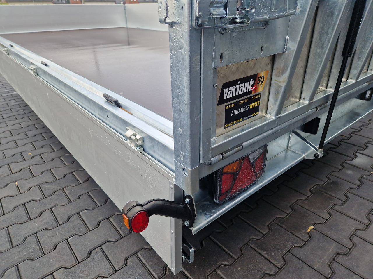 Variant Maschinentransporter 3552 UX Maxi Load 520x210x30cm Tandem Parabelfederung LED 3500kg - مقطورة لنقل المعدات: صور 3 Variant Maschinentransporter 3552 UX Maxi Load 520x210x30cm Tandem Parabelfederung LED 3500kg - مقطورة لنقل المعدات: صور 3