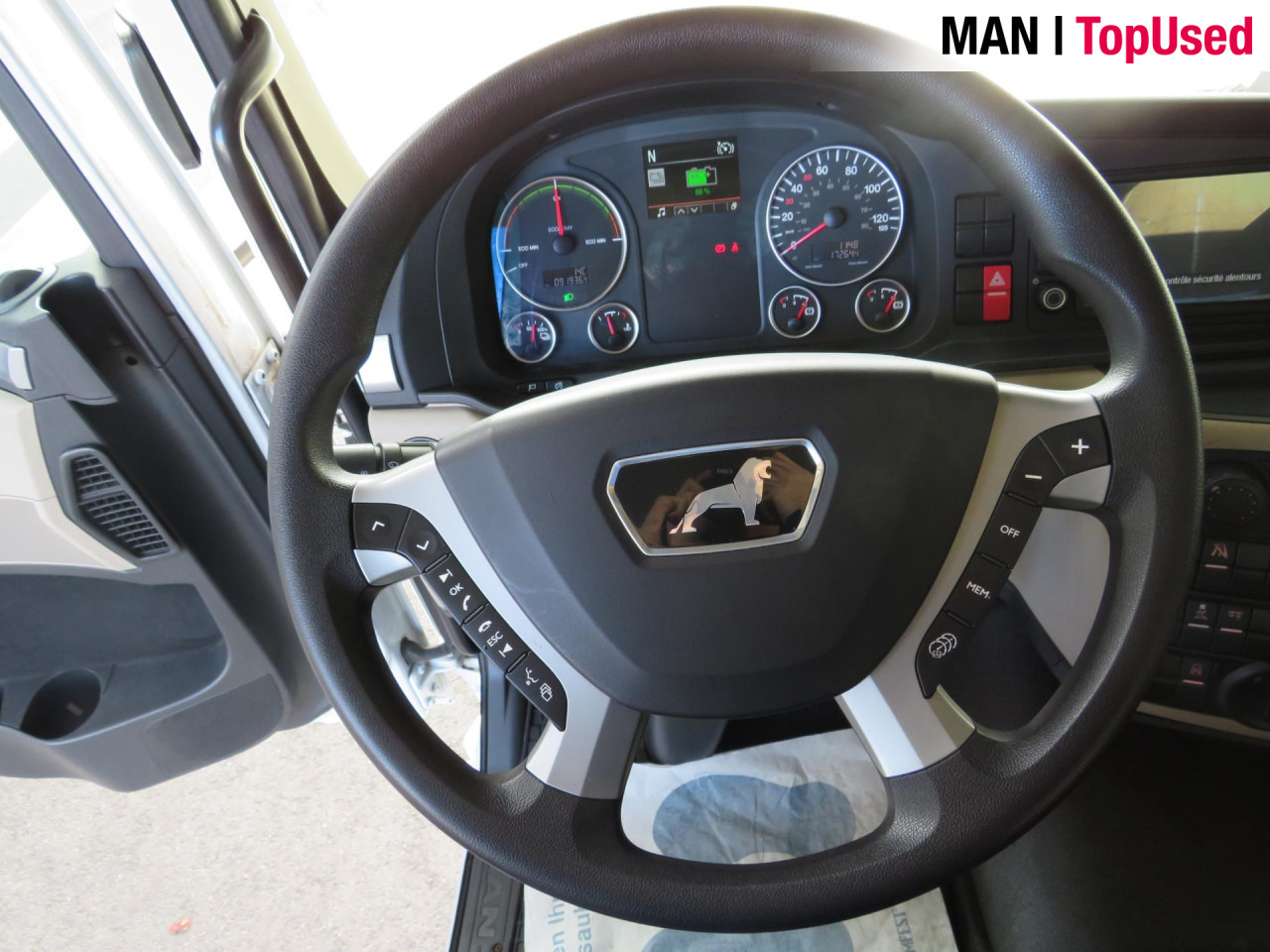 MAN eTGM 26.360 E 6X2-4 LL Kühlkoffer Klima Luftfeder - مبردة شاحنة, شاحنة كهربائية: صور 5 MAN eTGM 26.360 E 6X2-4 LL Kühlkoffer Klima Luftfeder - مبردة شاحنة, شاحنة كهربائية: صور 5