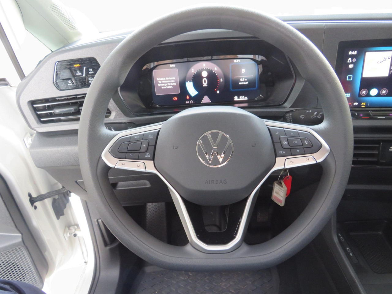 VOLKSWAGEN Caddy Cargo 2.0 TDI 75 kW Klima ZV - فان المدمجة: صور 3 VOLKSWAGEN Caddy Cargo 2.0 TDI 75 kW Klima ZV - فان المدمجة: صور 3