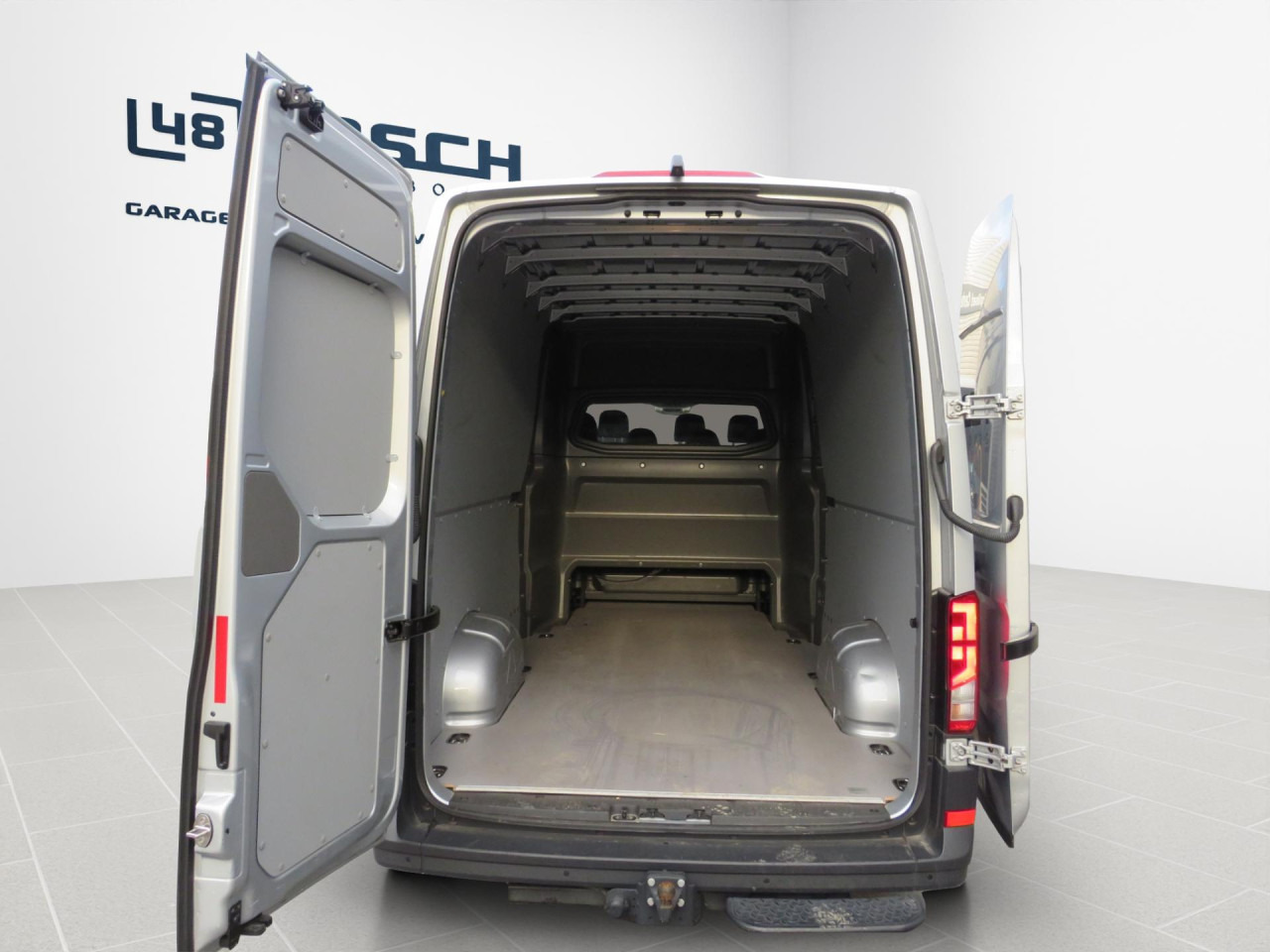 VOLKSWAGEN Crafter 35 L4H3 Doka Kasten Klima AHK Navi ZV - فان, الشاحنات الصغيرة كابينة مزدوجة: صور 5 VOLKSWAGEN Crafter 35 L4H3 Doka Kasten Klima AHK Navi ZV - فان, الشاحنات الصغيرة كابينة مزدوجة: صور 5