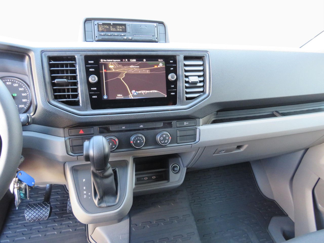 VOLKSWAGEN Crafter 55 L5 Superhochdach Doka BOTT-Ausbau Klima - فان: صور 3 VOLKSWAGEN Crafter 55 L5 Superhochdach Doka BOTT-Ausbau Klima - فان: صور 3