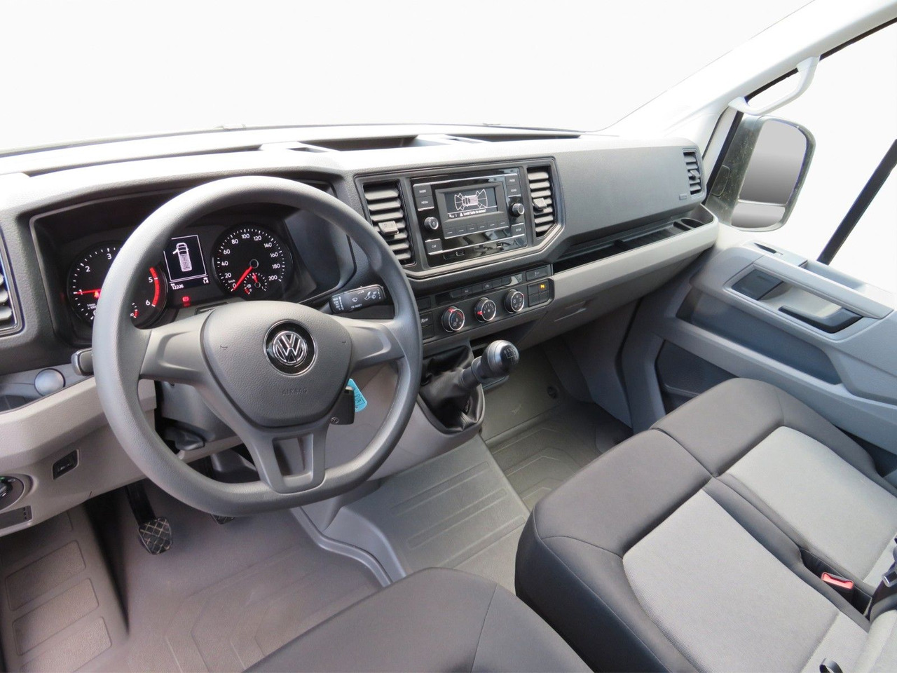 Volkswagen Crafter 35 L3H3 Kasten - فان: صور 2 Volkswagen Crafter 35 L3H3 Kasten - فان: صور 2