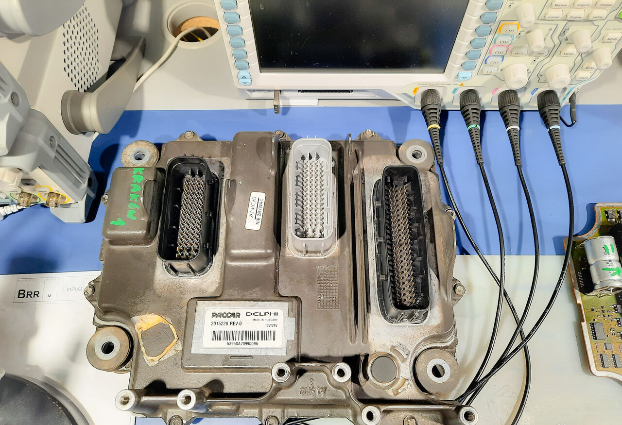 DAF XF 106 naprawa części / repair of parts - كتلة التحكم - شاحنة: صور 4 DAF XF 106 naprawa części / repair of parts - كتلة التحكم - شاحنة: صور 4