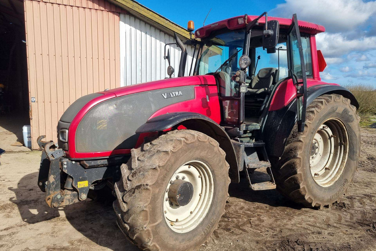 Valtra T190 - جرار: صور 1 Valtra T190 - جرار: صور 1