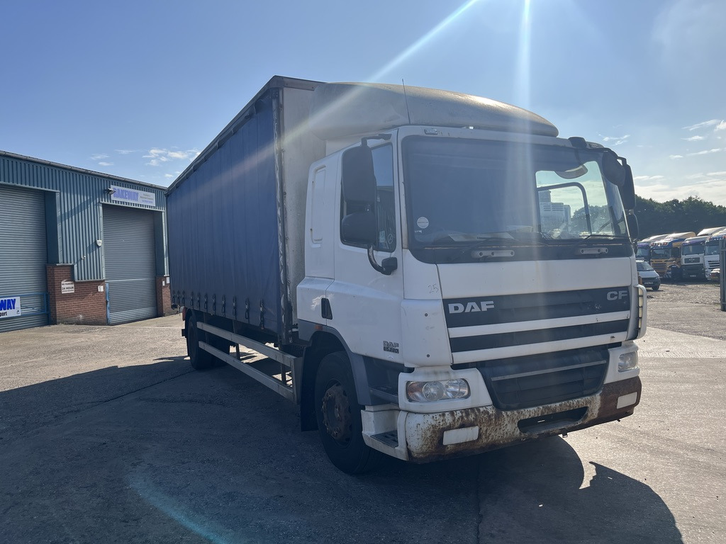 Daf 65CF 220 4x2 Curtain side - شاحنة ستارة: صور 2 Daf 65CF 220 4x2 Curtain side - شاحنة ستارة: صور 2