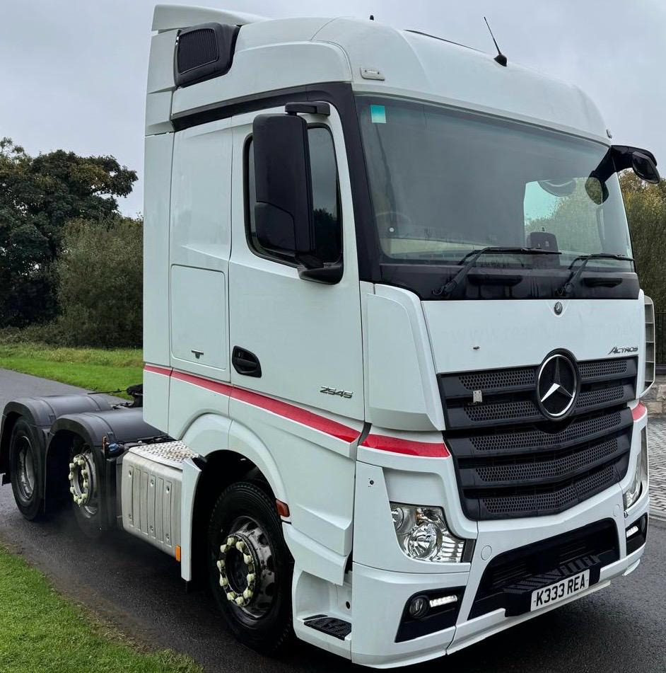 Mercedes Actros - شاحنة جرار: صور 2 Mercedes Actros - شاحنة جرار: صور 2