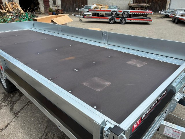 Brian James Cargo Connect Universalanhänger 476-6024-35-3-12, 6000 x 2430 x 300 mm, 3,5 to., 12 Zoll - مقطورات السيارات: صور 2 Brian James Cargo Connect Universalanhänger 476-6024-35-3-12, 6000 x 2430 x 300 mm, 3,5 to., 12 Zoll - مقطورات السيارات: صور 2
