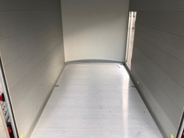 بصندوق مغلق مقطورة جديد Cheval Liberte Debon Roadster 500 Alu +​ Türe 2000 kg, 100 km/h, 320x167x200cm: صور 8