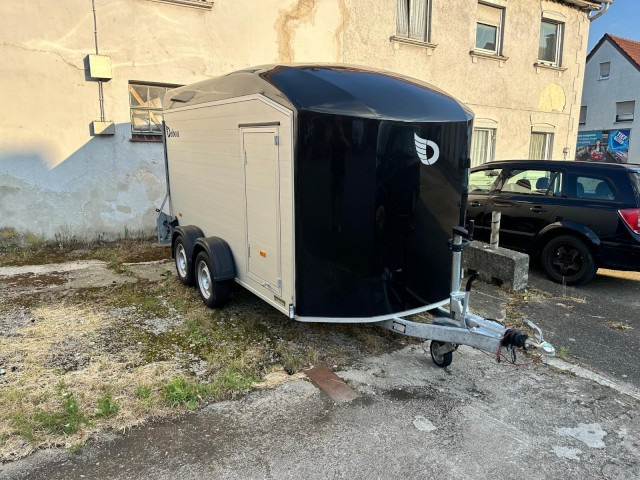 Cheval Liberte Debon Roadster 700 Alu + Türe 2600 kg, 100 km/h, 375x180x202cm - بصندوق مغلق مقطورة: صور 2 Cheval Liberte Debon Roadster 700 Alu + Türe 2600 kg, 100 km/h, 375x180x202cm - بصندوق مغلق مقطورة: صور 2