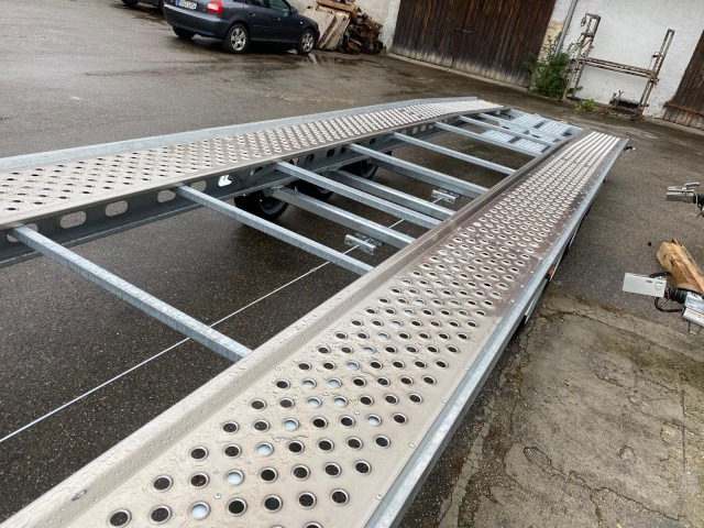 Gala BGG Taurus Duo 85 35 3, 8500 x 2150 mm, 3-Achs, für 2 Autos - شاحنة نقل سيارات مقطورة: صور 3 Gala BGG Taurus Duo 85 35 3, 8500 x 2150 mm, 3-Achs, für 2 Autos - شاحنة نقل سيارات مقطورة: صور 3