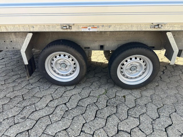 Humbaur 3-Seitenkipper HTK 3000.31 Alu, mit Laubgitteraufsatz, 3140 x 1750 x 350 mm, 3,0 to. - قلابة مقطورة: صور 3 Humbaur 3-Seitenkipper HTK 3000.31 Alu, mit Laubgitteraufsatz, 3140 x 1750 x 350 mm, 3,0 to. - قلابة مقطورة: صور 3