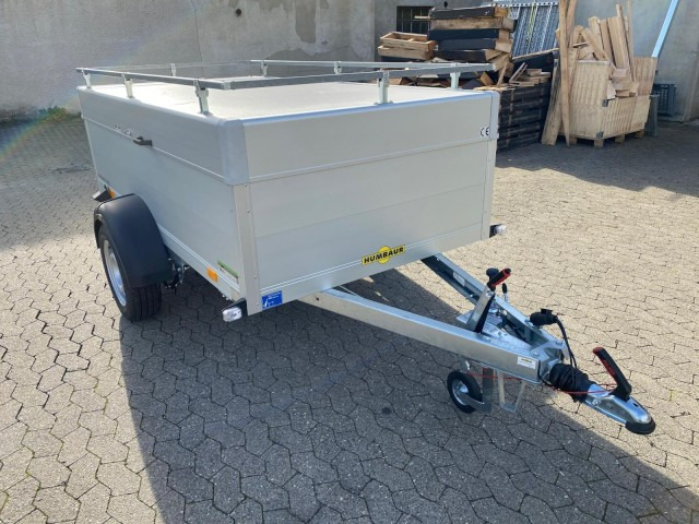 Humbaur HA 132513-5 mit Holz-Alu Deckel mit Reling 1300 kg, 2510 x 1310 x 500mm, 100 km/h - مقطورات السيارات: صور 3 Humbaur HA 132513-5 mit Holz-Alu Deckel mit Reling 1300 kg, 2510 x 1310 x 500mm, 100 km/h - مقطورات السيارات: صور 3