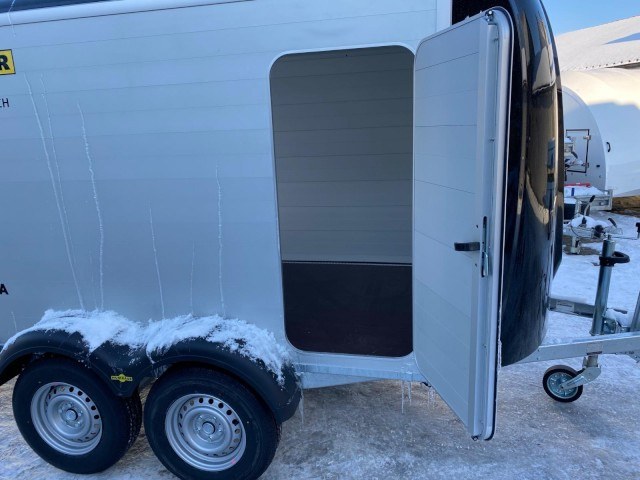 Humbaur Poly-Alu Koffer HKPA 203217, 2,0 to. 100 km/h, 3280 x 1770 x 1800 mm - بصندوق مغلق مقطورة: صور 4 Humbaur Poly-Alu Koffer HKPA 203217, 2,0 to. 100 km/h, 3280 x 1770 x 1800 mm - بصندوق مغلق مقطورة: صور 4